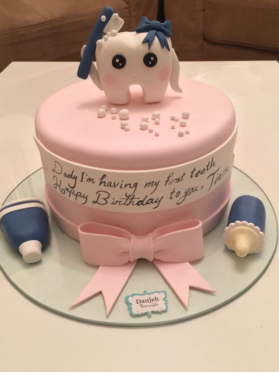 کیک تم تولد دندون دخترانه 